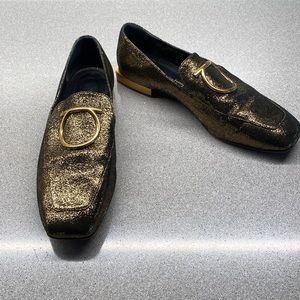 Salvatore Ferragamo gold loafers size 7.5 C